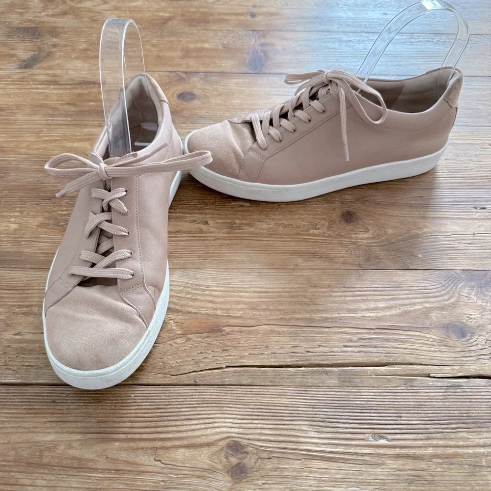 Vince Janna Lace-Up Leather Suede Lace Up‎ Low Top Sneakers Taupe Womens 7.5 EUC